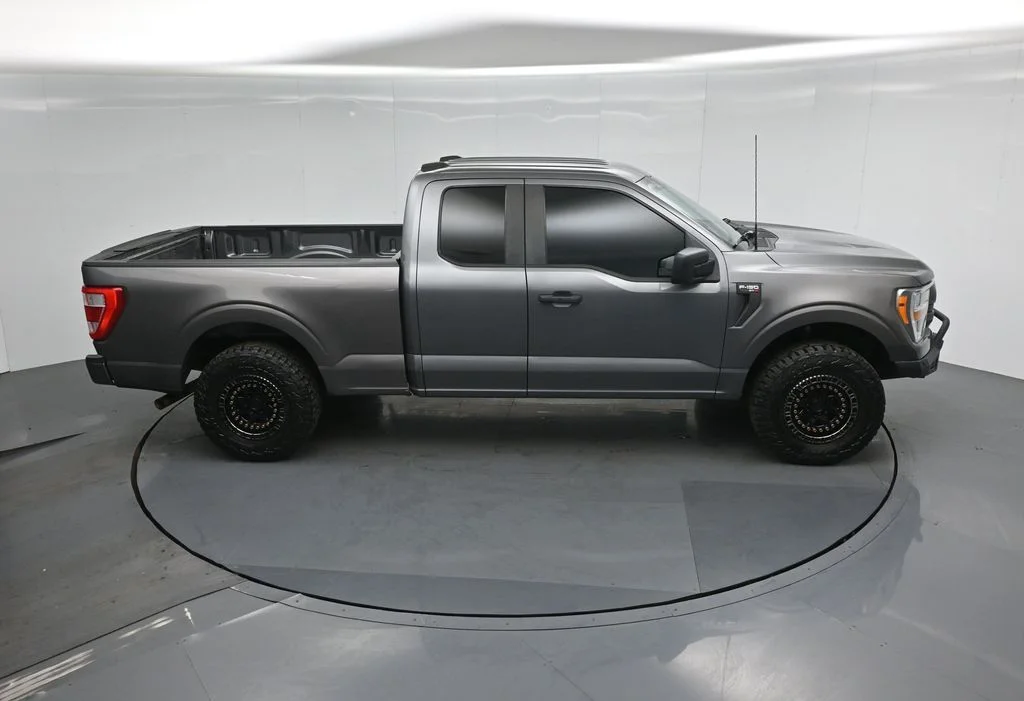 Used 2021 Gray Ford XL image 33