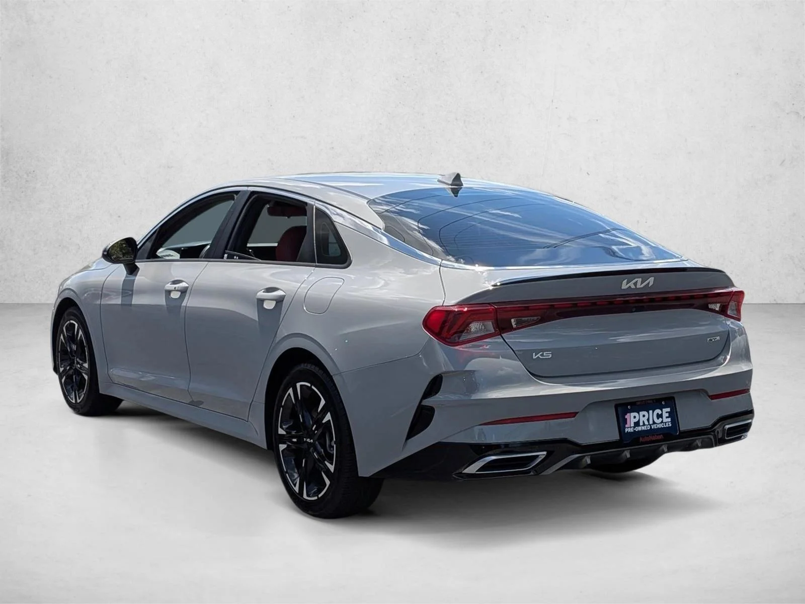 Used 2024 Wolf Gray Kia GT-Line image 8