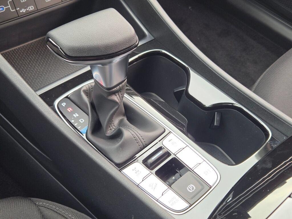 New 2026 Black Hyundai SEL AWD image 26