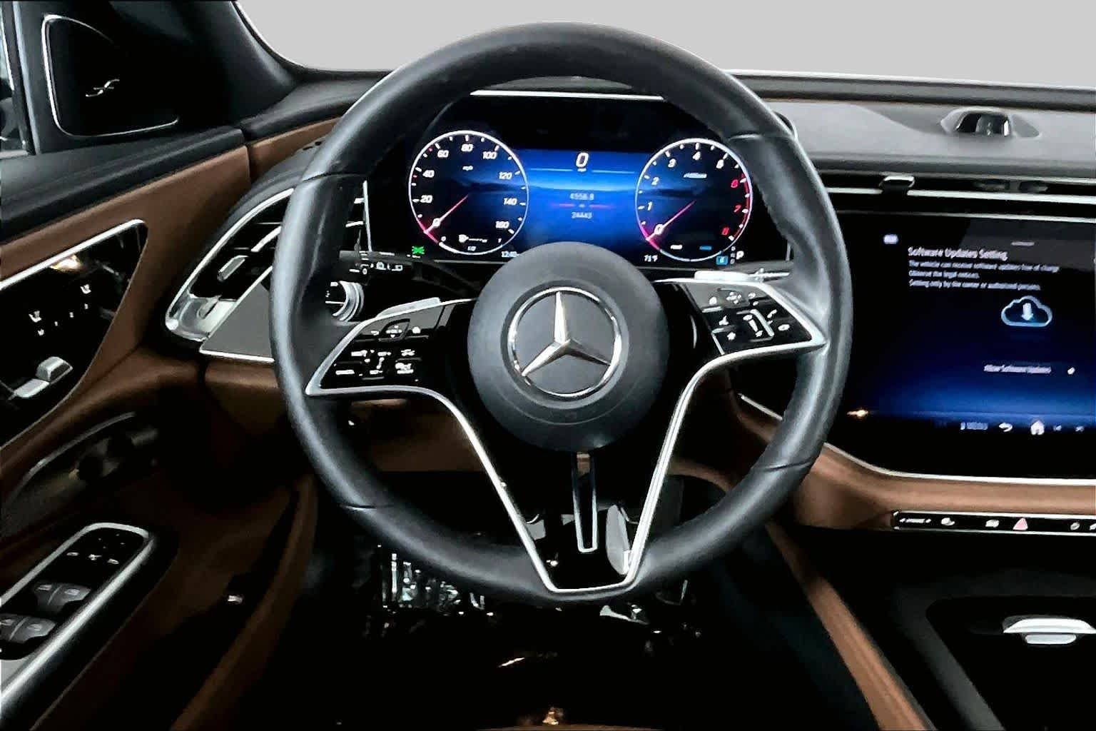 Certified Used 2024 MANUFAKTUR Moonlight White Metallic Mercedes-Benz E 450 image 6