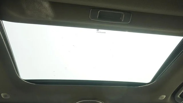 New 2026 Velvet Red Pearl-Coat Exterior Paint Jeep Altitude image 18