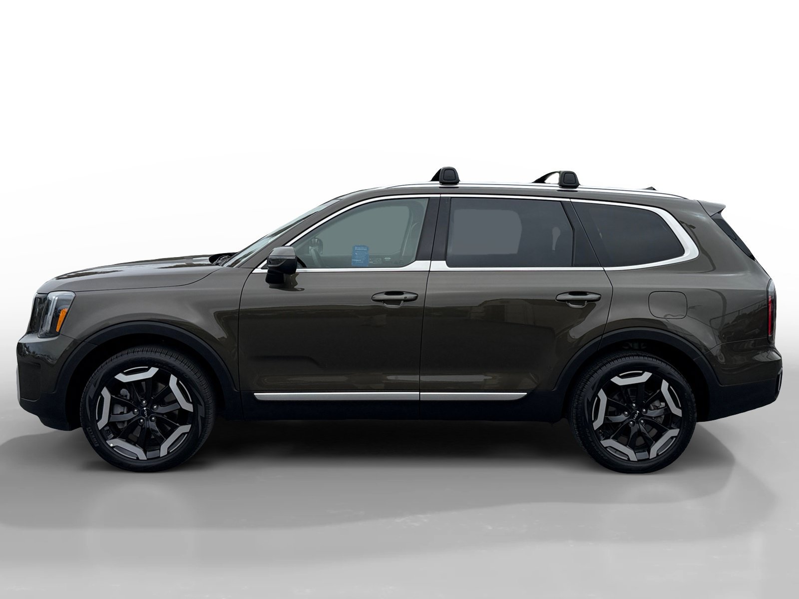 Certified Used 2025 Moss Kia EX image 2