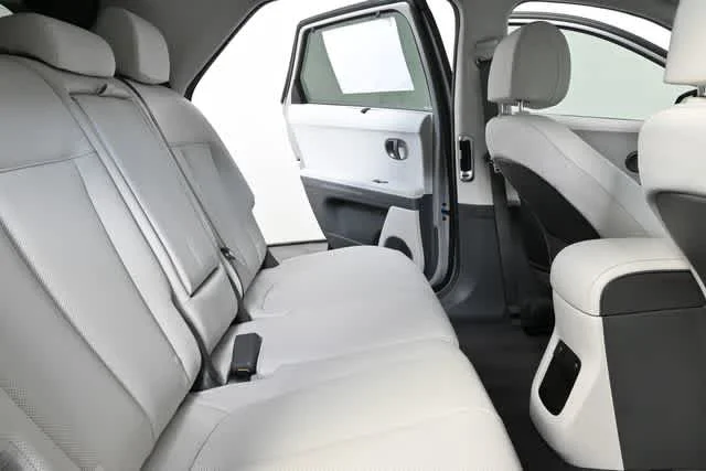 New 2026 Atlas White Matte Hyundai Limited image 28