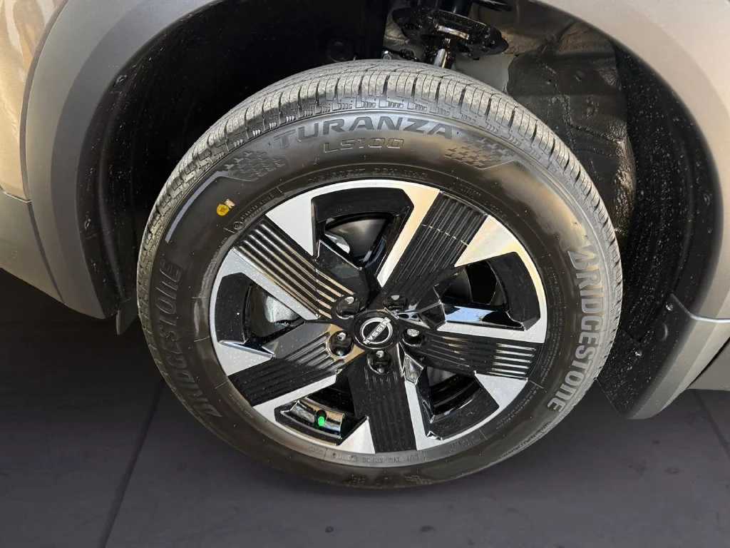 New 2027 Brown Nissan SV image 9