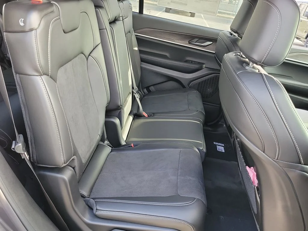 New 2026 Gray Jeep Altitude image 15