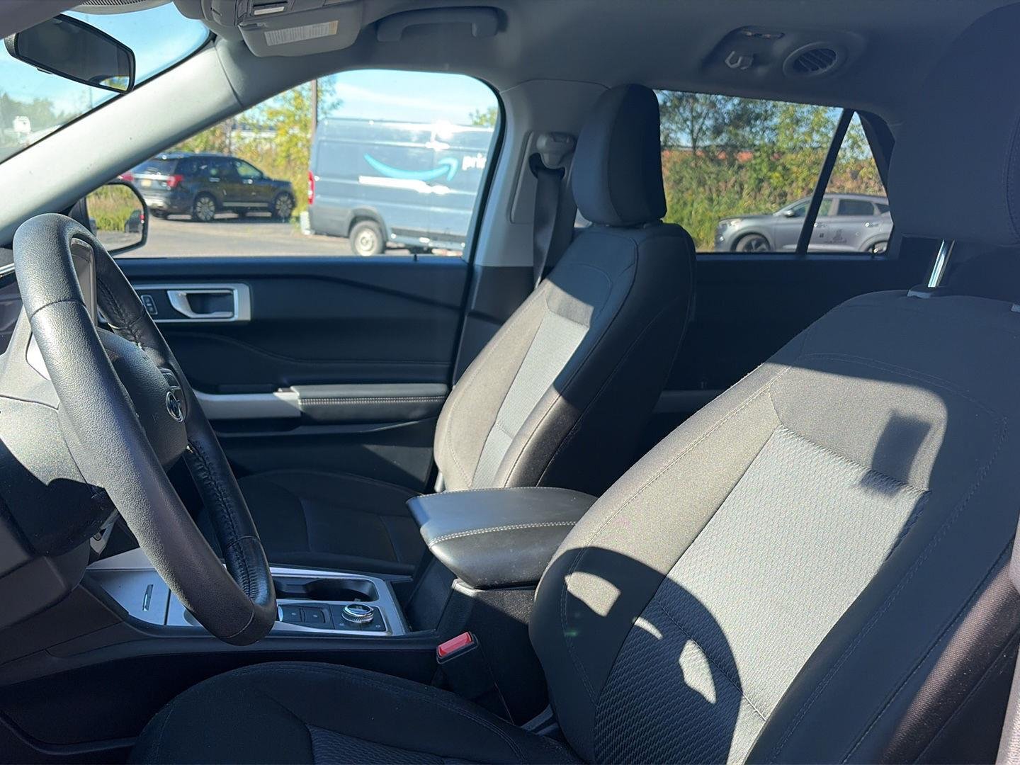 Used 2023 Iconic Silver Ford XLT image 4