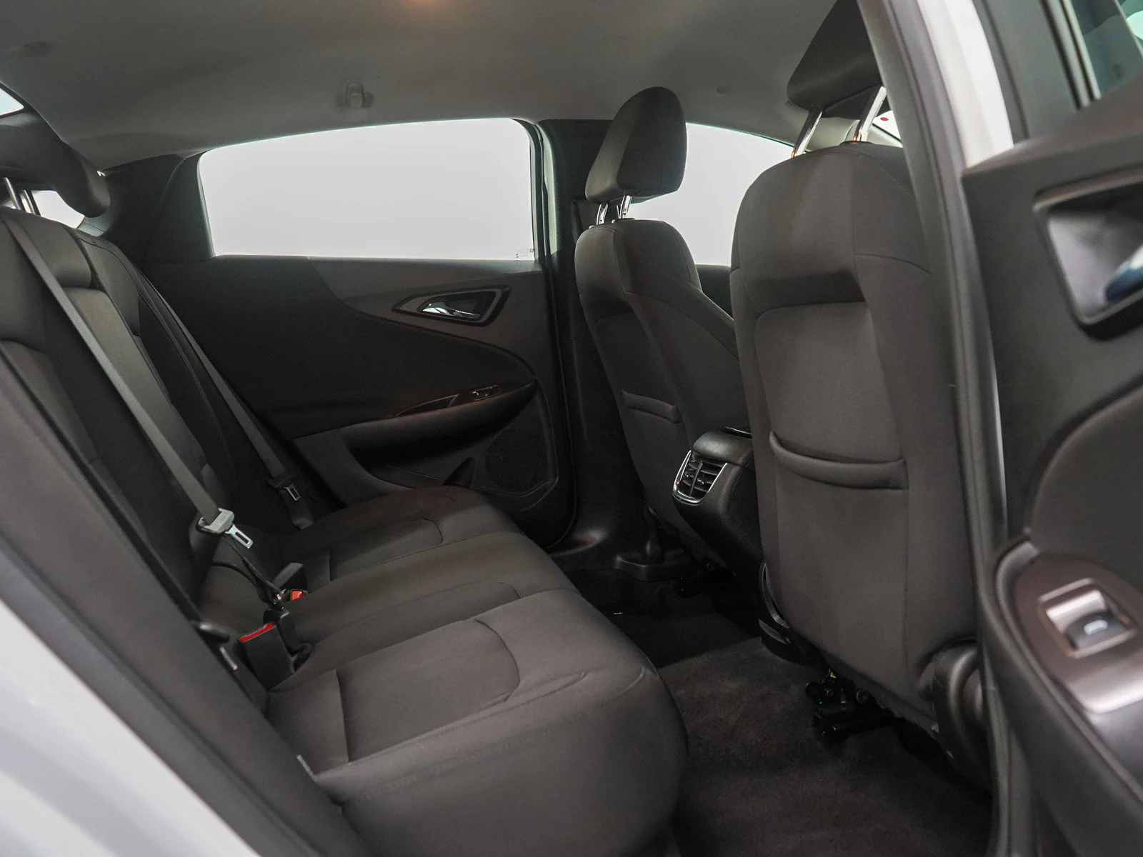 Used 2022 Summit White Chevrolet LT image 12