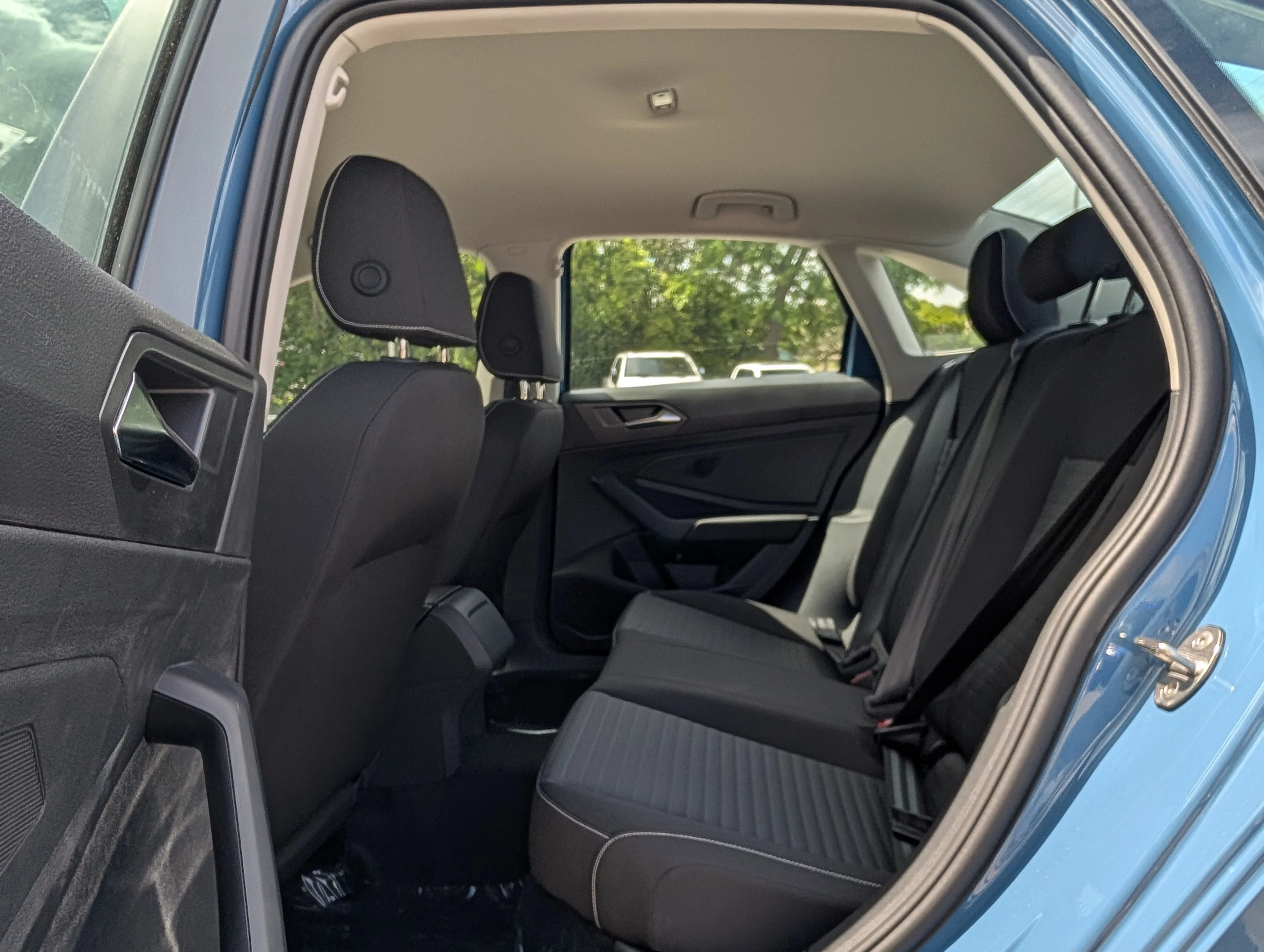 New 2026 Monterey Blue Pearl Volkswagen S image 6