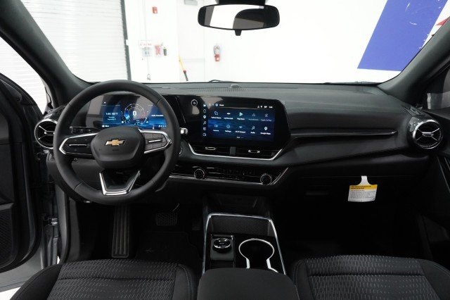 2027 Chevrolet Equinox LT - Photo 24