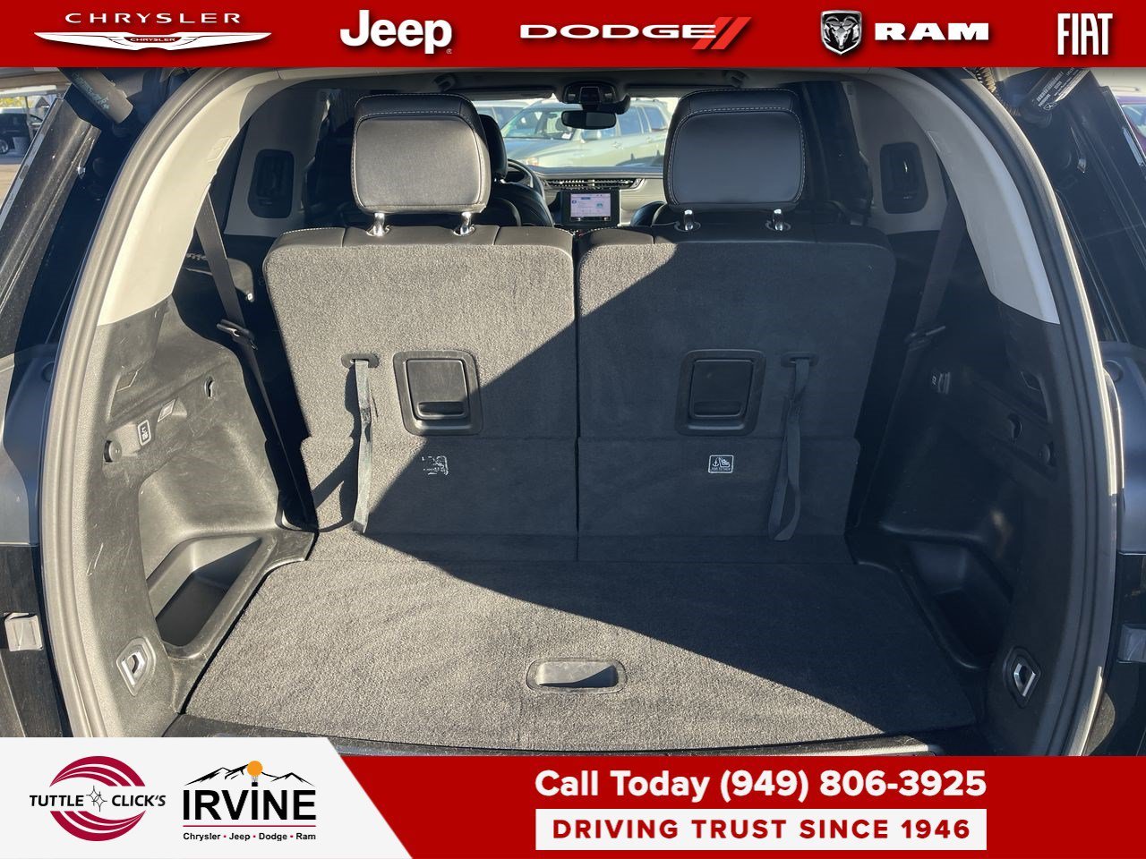 Used 2022 Diamond Black Crystal Pearlcoat Jeep Limited image 34