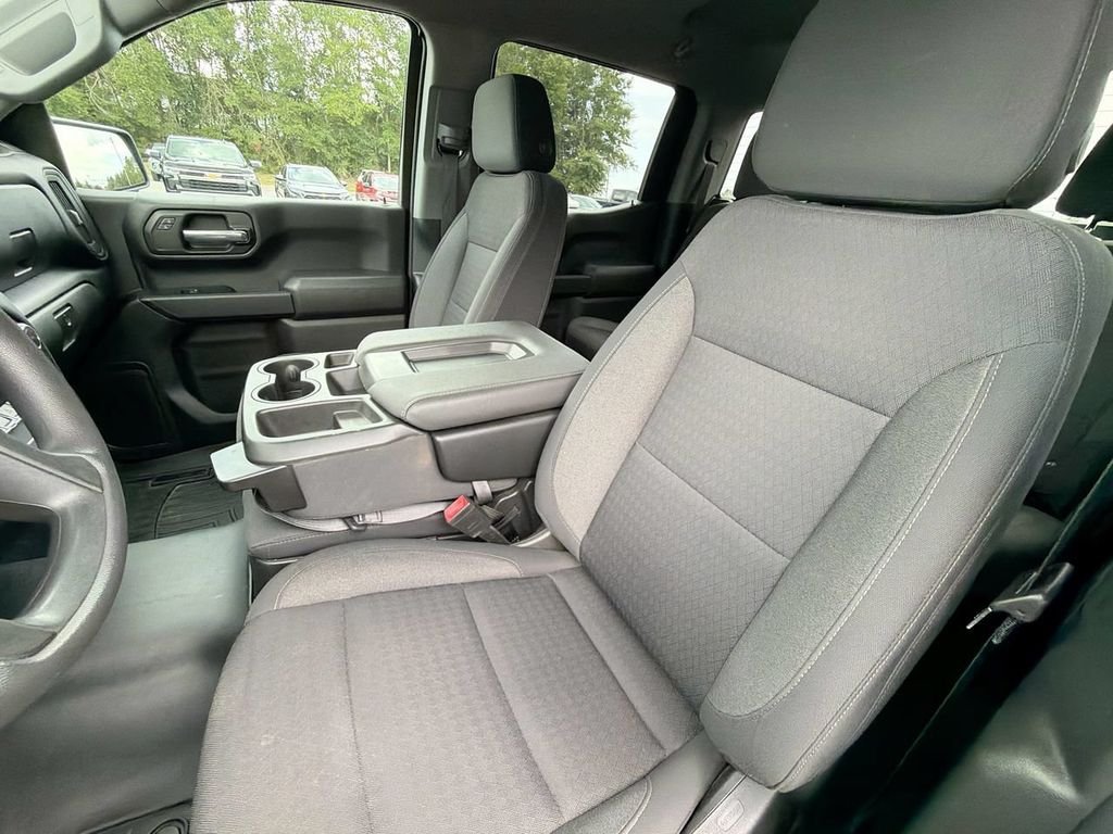 Used 2022 Black Chevrolet Custom image 16