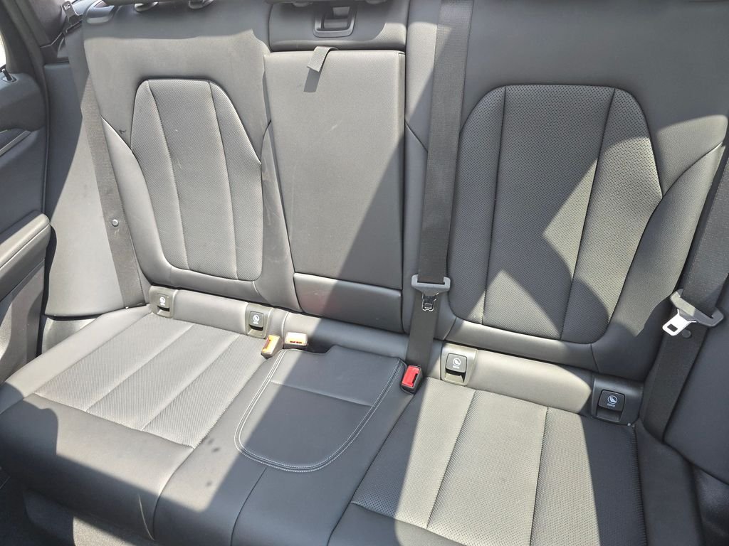 Used 2024 Gray BMW xDrive30i image 20