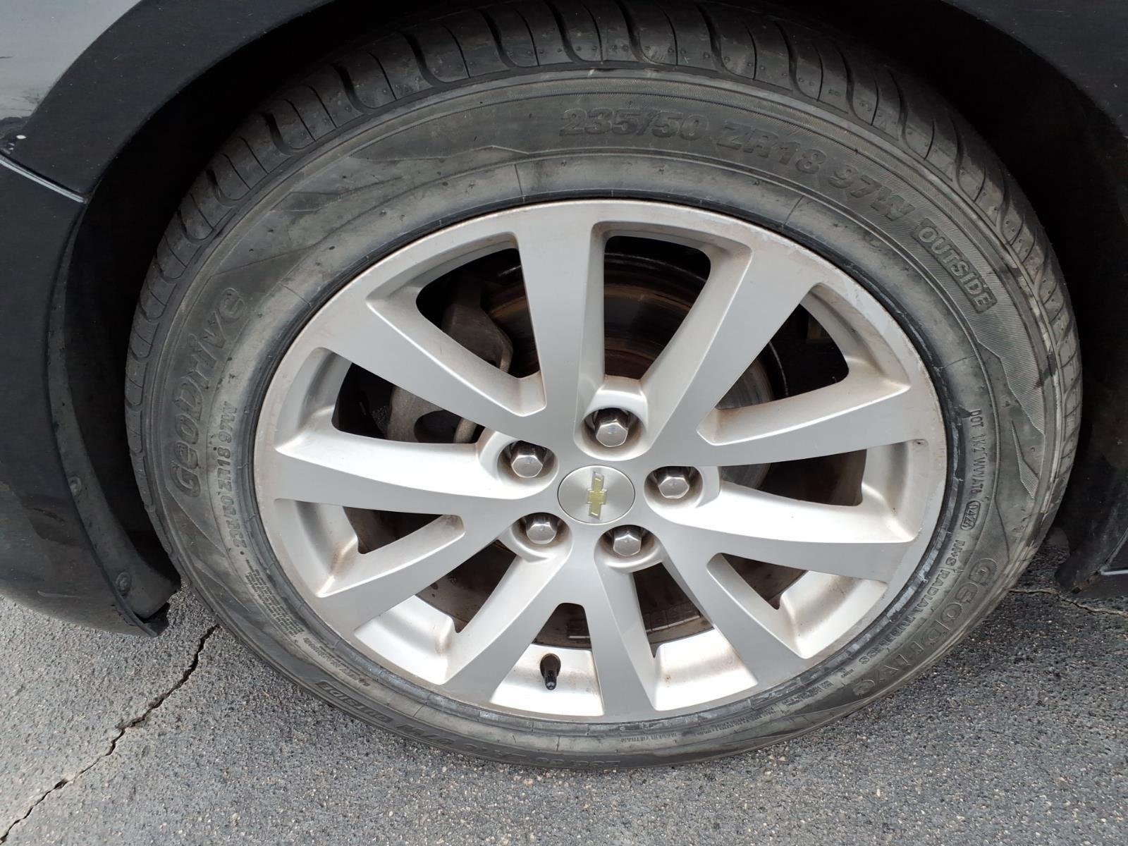 Used 2015 Black Granite Metallic Chevrolet LT image 11