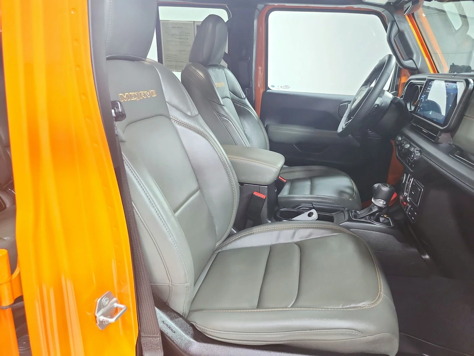 Used 2025 JOOSE Jeep Mojave image 43