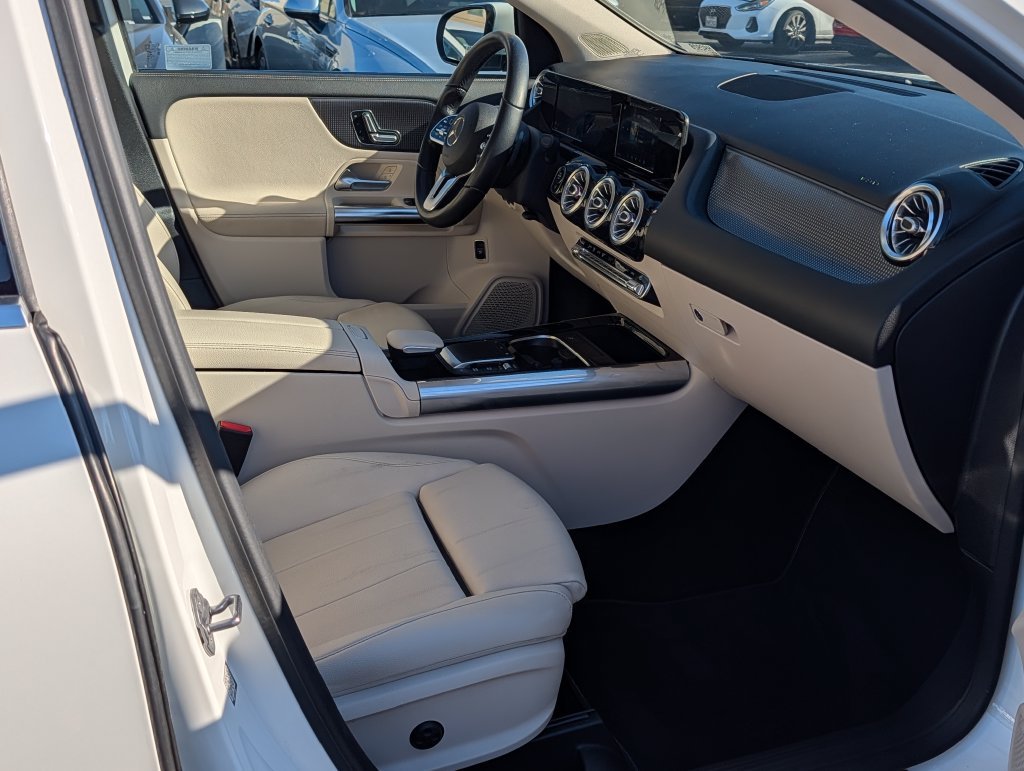Used 2021  Mercedes-Benz GLA 250 image 9