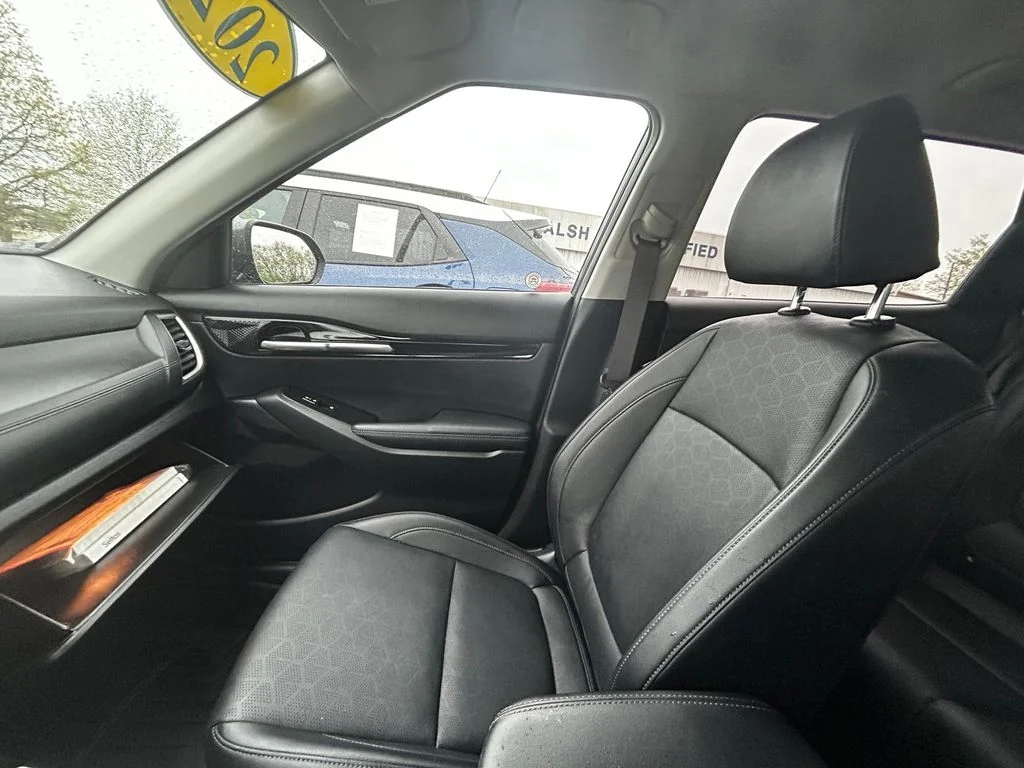 Used 2024 Gray Kia EX image 8