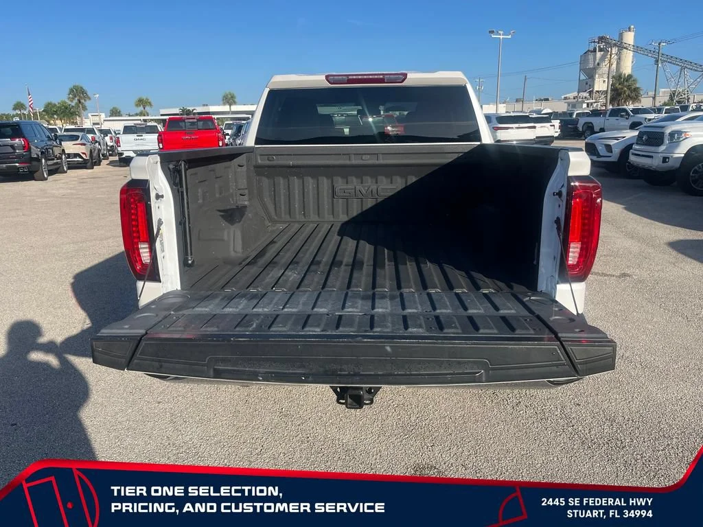 Used 2023 White Frost Tricoat GMC SLT image 10