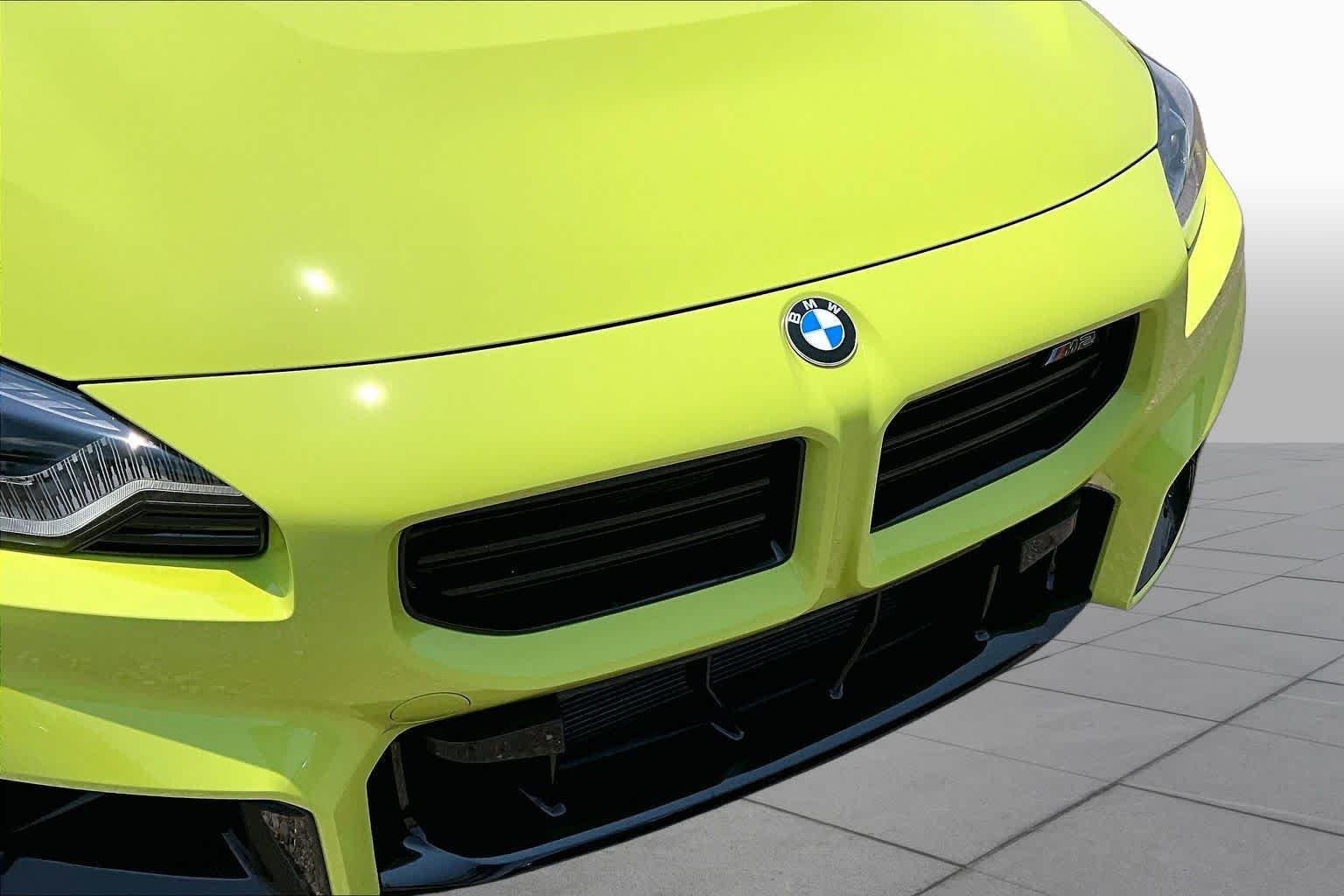 Used 2026 Sao Paulo Yellow BMW  image 38