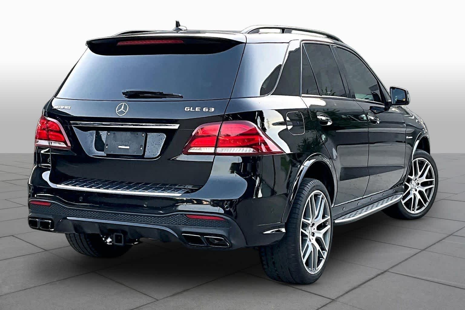 Used 2018 Black Mercedes-Benz AMG® GLE 63 image 13