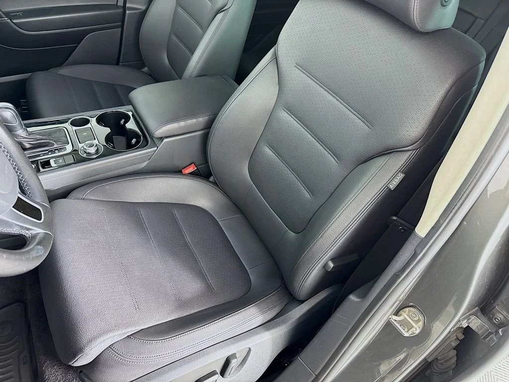 Used 2016 Gray Metallic Volkswagen VR6 FSI image 21
