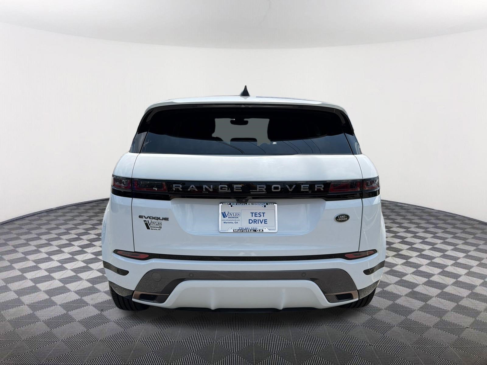 Used 2023 Fuji White Land Rover R-Dynamic S image 6