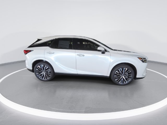 New 2026 Eminent White Pearl Lexus PREMIUM PLUS image 9