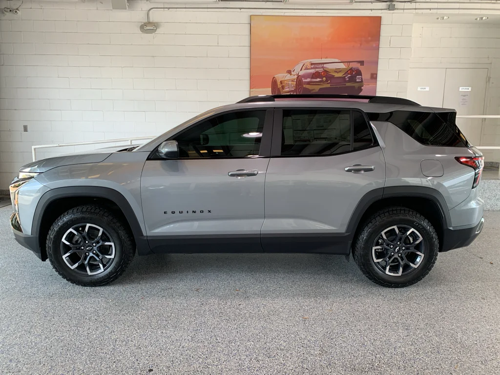 2027 Chevrolet Equinox ACTIV - Photo 5