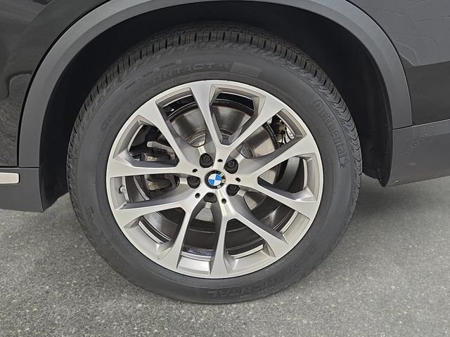 Used 2022 Jet Black BMW xDrive40i image 29