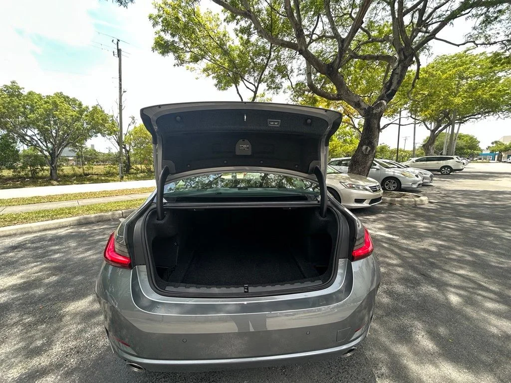 Used 2025 Gray BMW 330i image 37