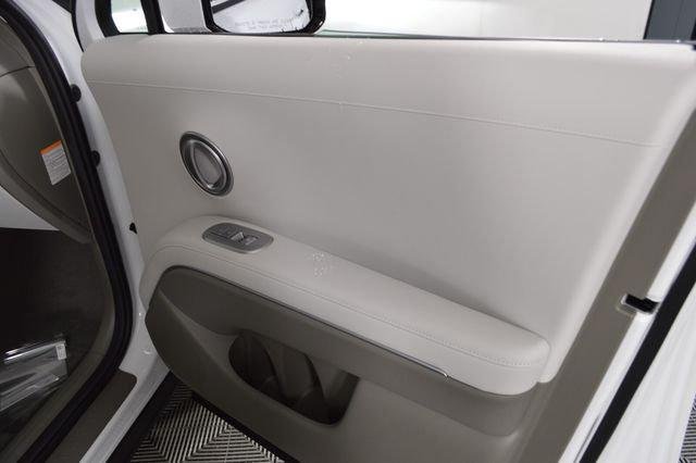 New 2026 White Hyundai SEL 7P image 63