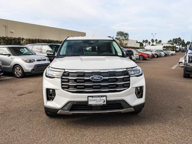New 2026 Star White Metallic Tri-Coat Ford Active image 54