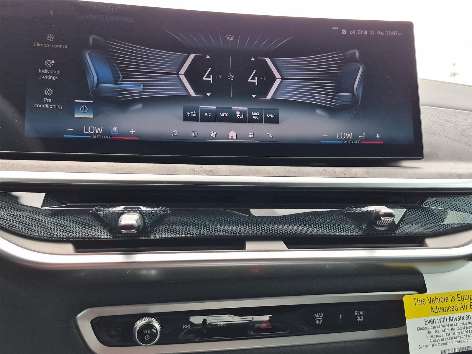 New 2026 Black Sapphire Metallic BMW xDrive50e image 27