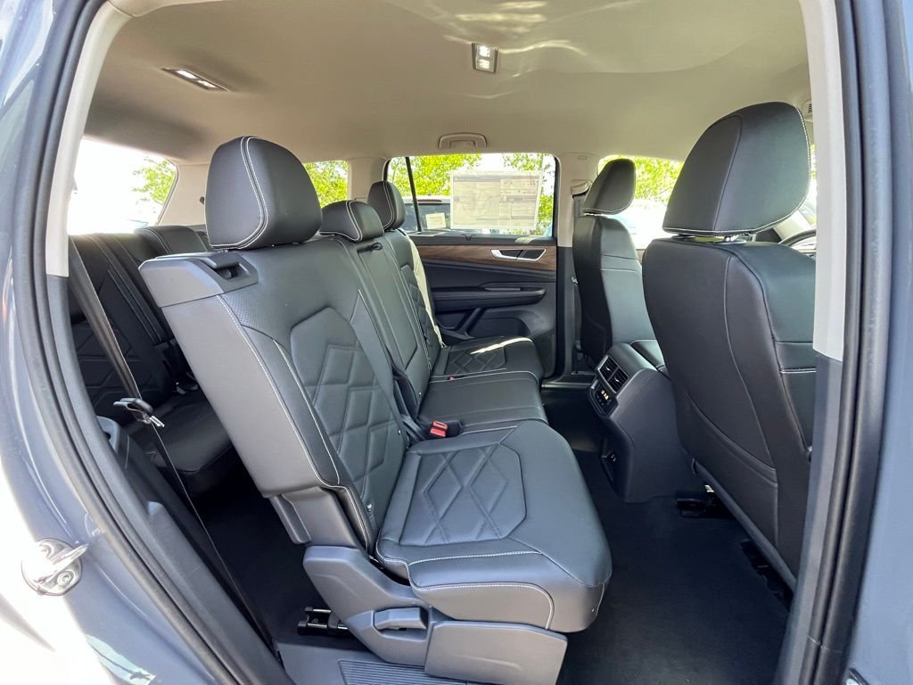 New 2026 Gray Volkswagen 2.0T SE w/Technology image 23