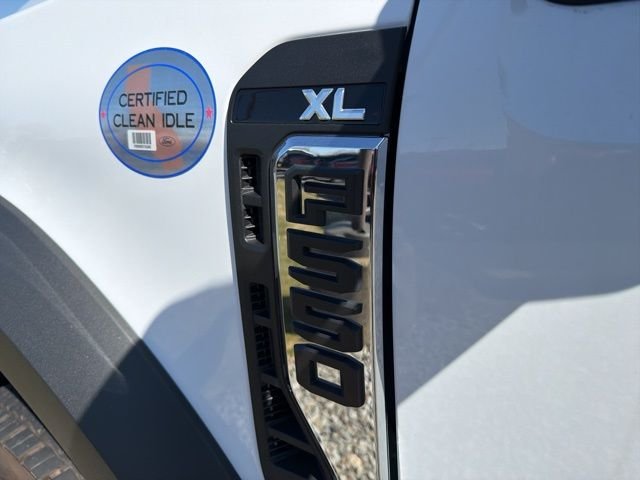 New 2024 Oxford White Ford F-550® XL image 9