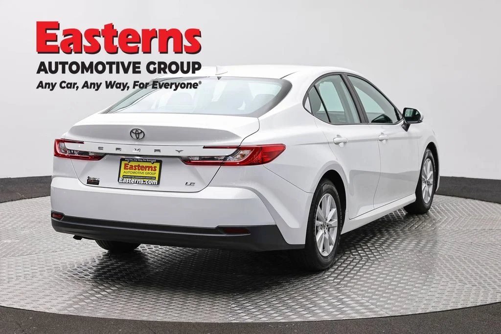 Used 2025 White Toyota LE image 5