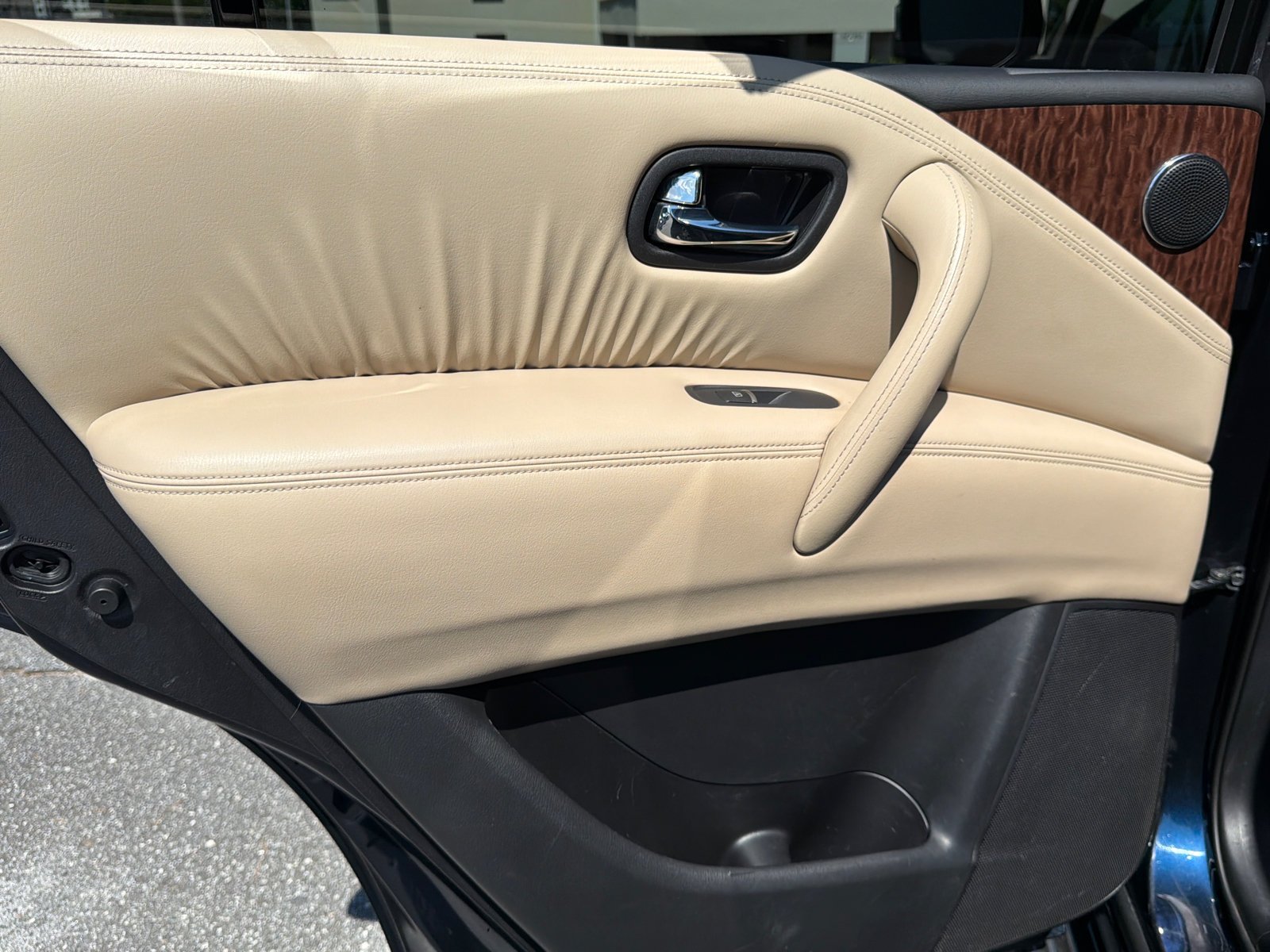 Used 2017 Hermosa Blue Nissan Platinum image 22