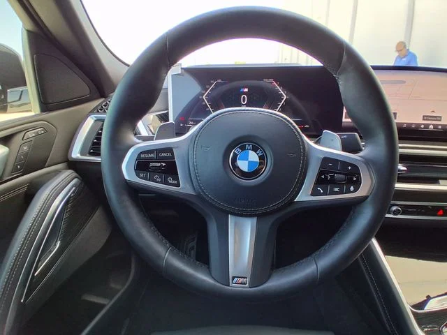 2025 BMW X6 40i - Photo 11