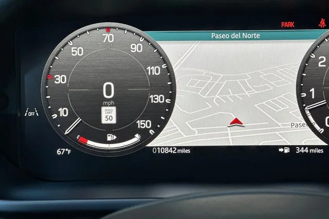 Certified Used 2025 Green Land Rover S image 26