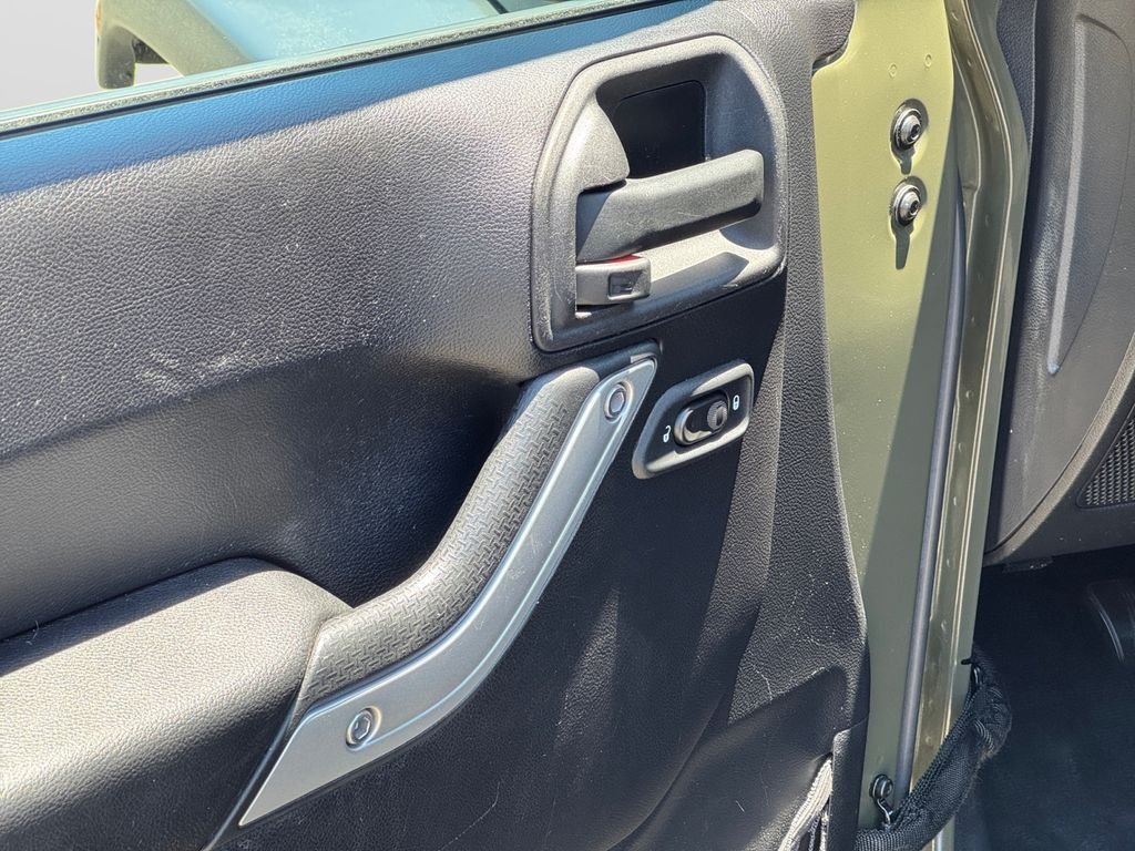 Used 2016 Tank Clearcoat Jeep Unlimited Rubicon image 10