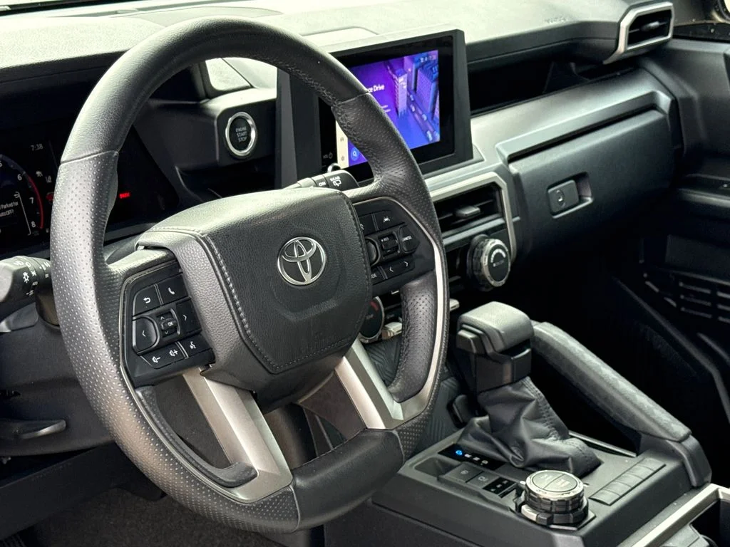 Used 2025 Black Toyota SR5 image 17
