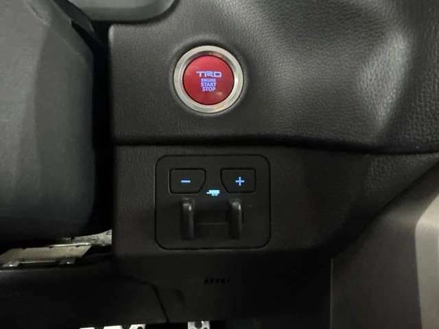 Used 2022 Gray Toyota SR5 image 17
