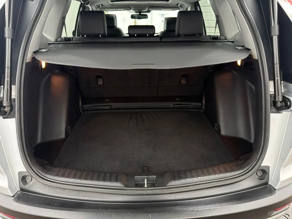 Used 2018 Silver Honda EX-L image 27