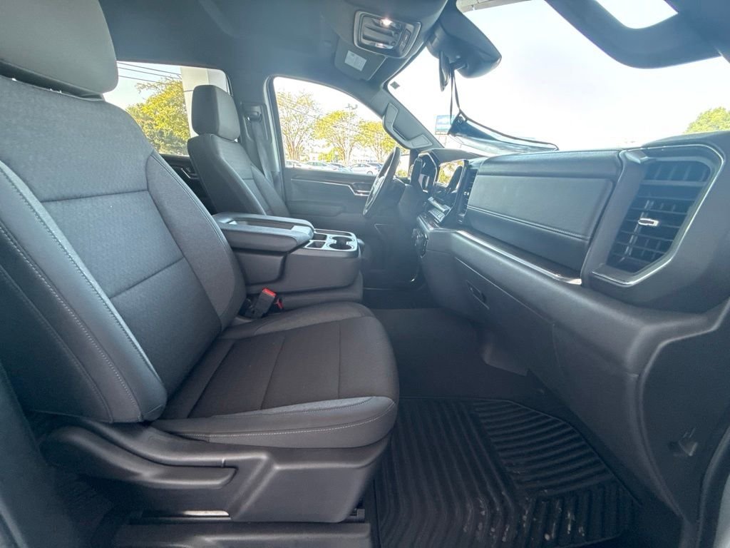 Used 2024 Gray Chevrolet LT image 35