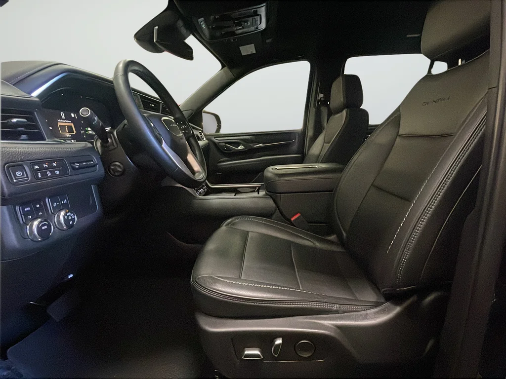 Used 2023 Silver GMC Denali image 11