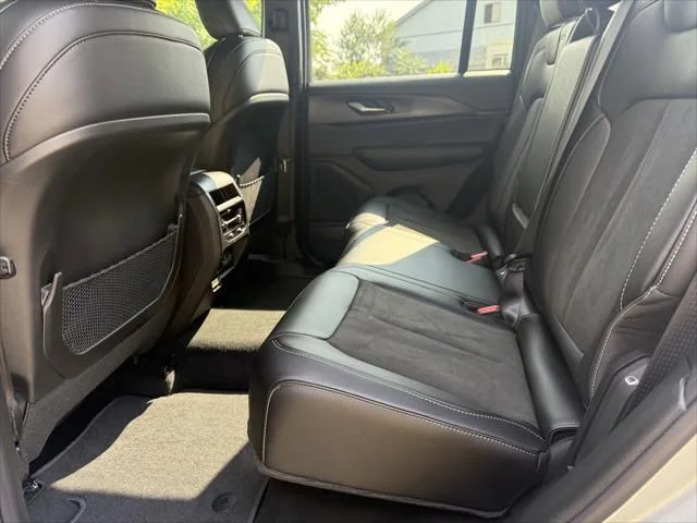 2025 Jeep Grand Cherokee Altitude - Photo 15