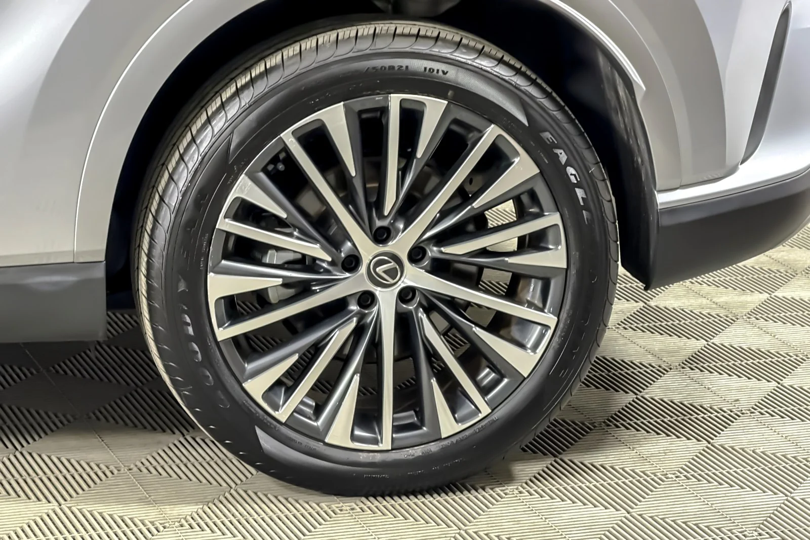 Used 2023 SILVER Lexus RX 350 Premium Plus image 25