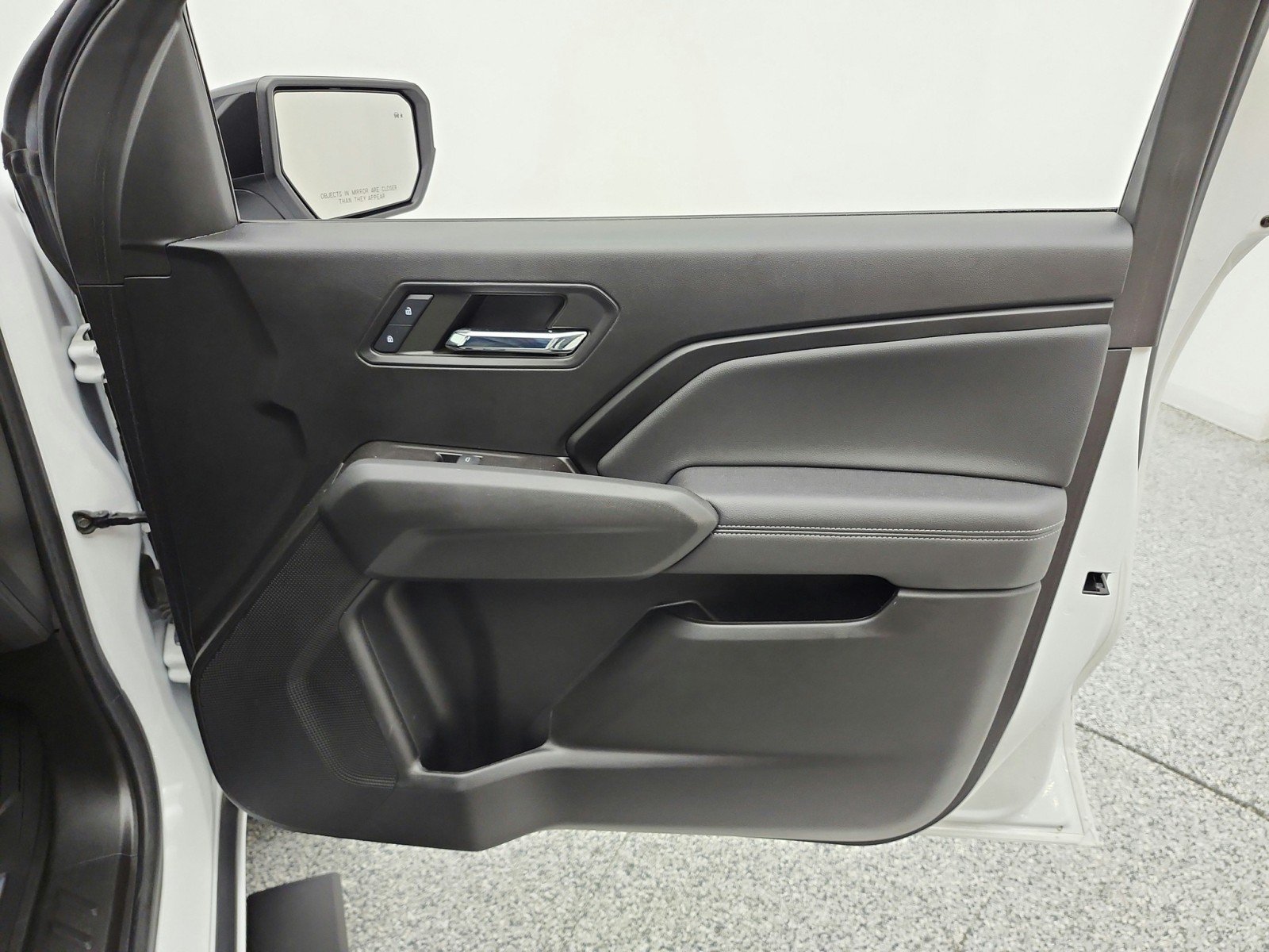 Used 2024 Summit White GMC 2WD Crew Cab Elevation image 21