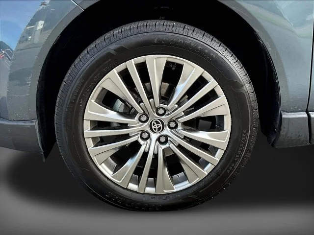 Used 2021 Gray Toyota Limited image 39
