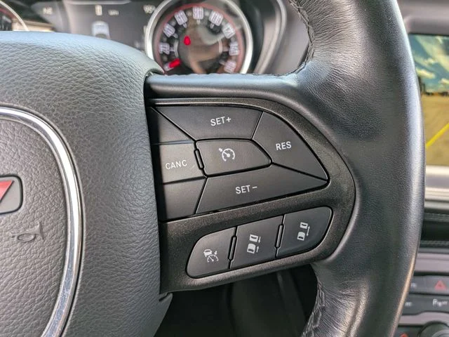 Used 2023 Green Dodge SXT image 23