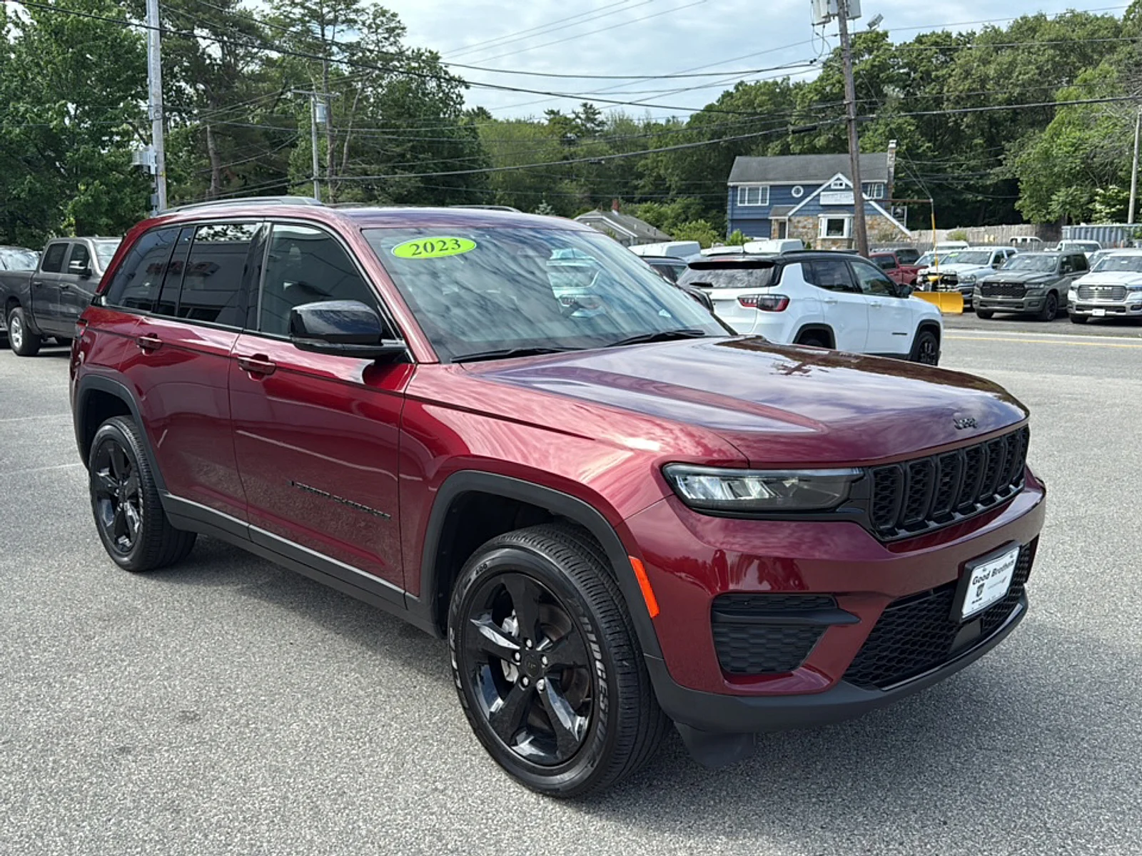 Used 2023 Velvet Red Pearlcoat Jeep Altitude 4x4 image 3